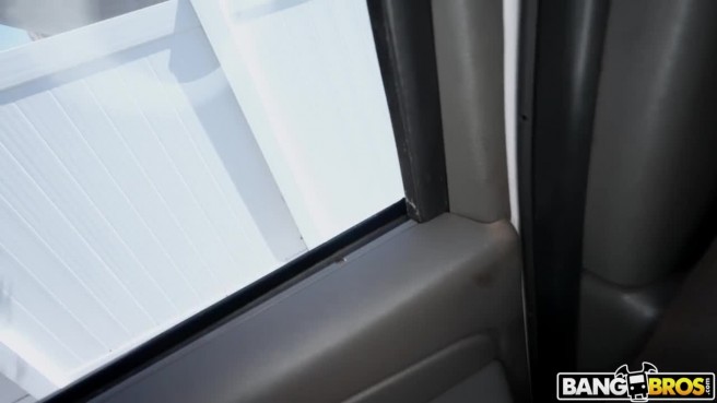 Прокатил на маши не и члене незнакомую сучку